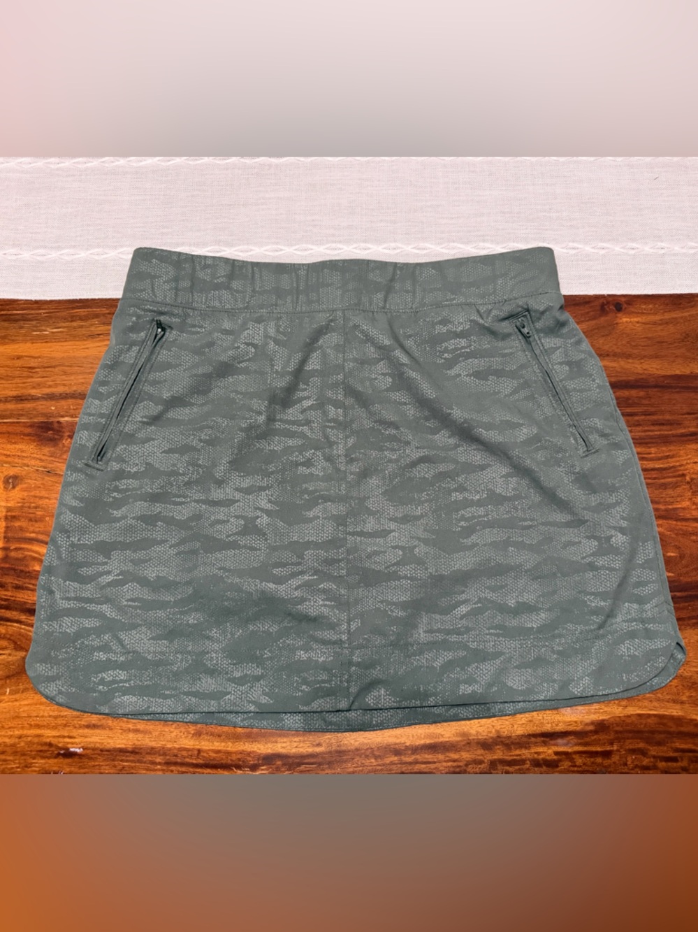 Orvis L Olive Green Active Skort with Logo Tag